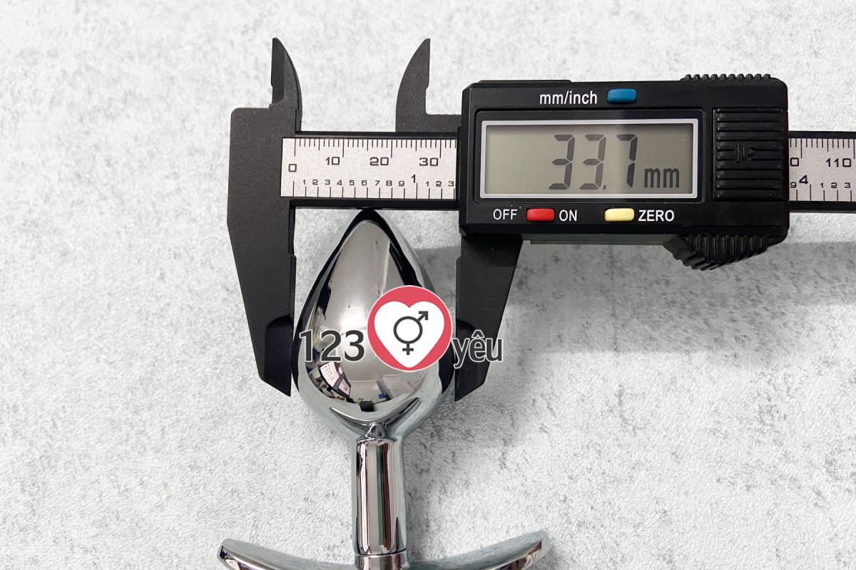 Dụng cụ kích thích h&acirc;̣u m&ocirc;n inox c&oacute; tay cầm 4