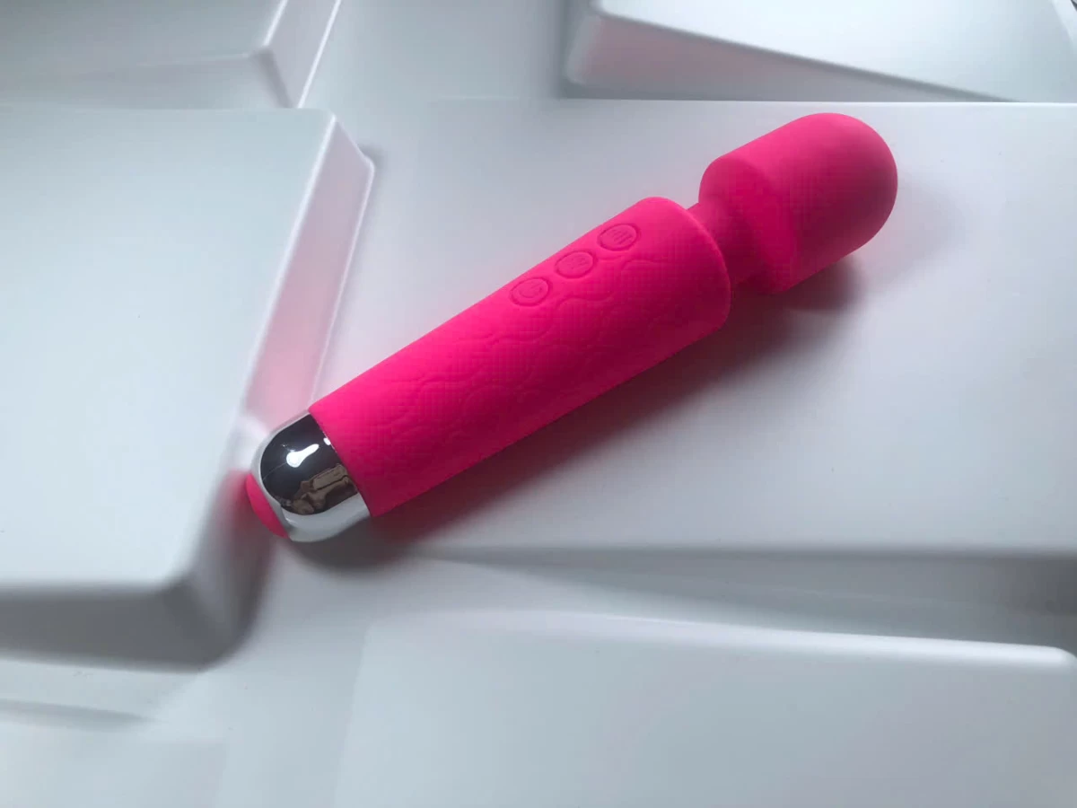 M&aacute;t xa điểm g Svakom Alinaia rung, ph&aacute;t nhiệt ch&iacute;nh h&atilde;ng