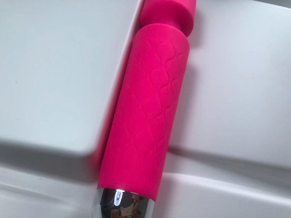 M&aacute;t xa điểm g Svakom Alinaia rung, ph&aacute;t nhiệt ch&iacute;nh h&atilde;ng