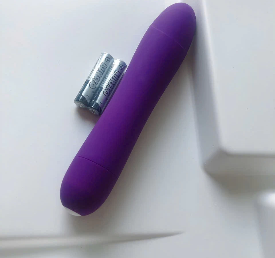 M&aacute;y massage điểm G Svakom Keri pin sạc