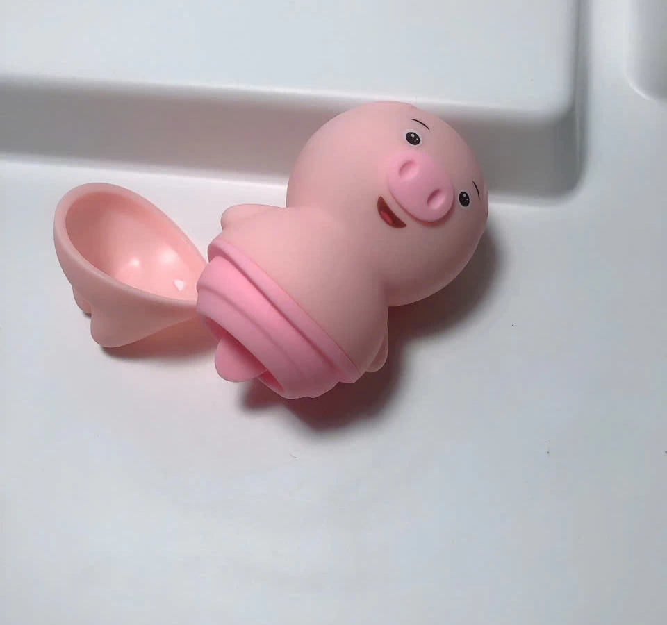 M&aacute;y liếm hạt le, đầu ti h&igrave;nh ch&uacute; heo ngộ nghĩnh