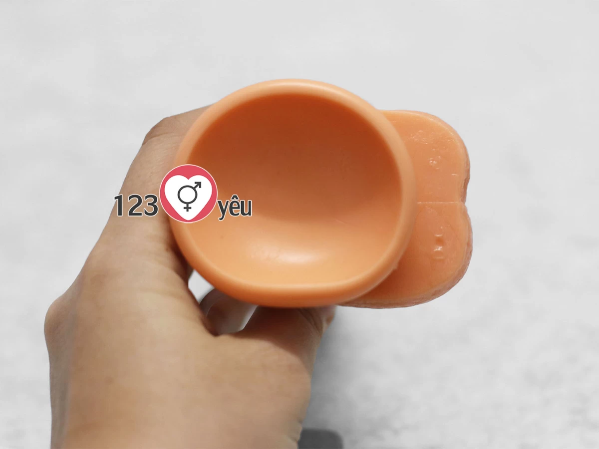 Dương v&acirc;̣t giả Fanala rung ngoáy, phát nhi&ecirc;̣t pin sạc