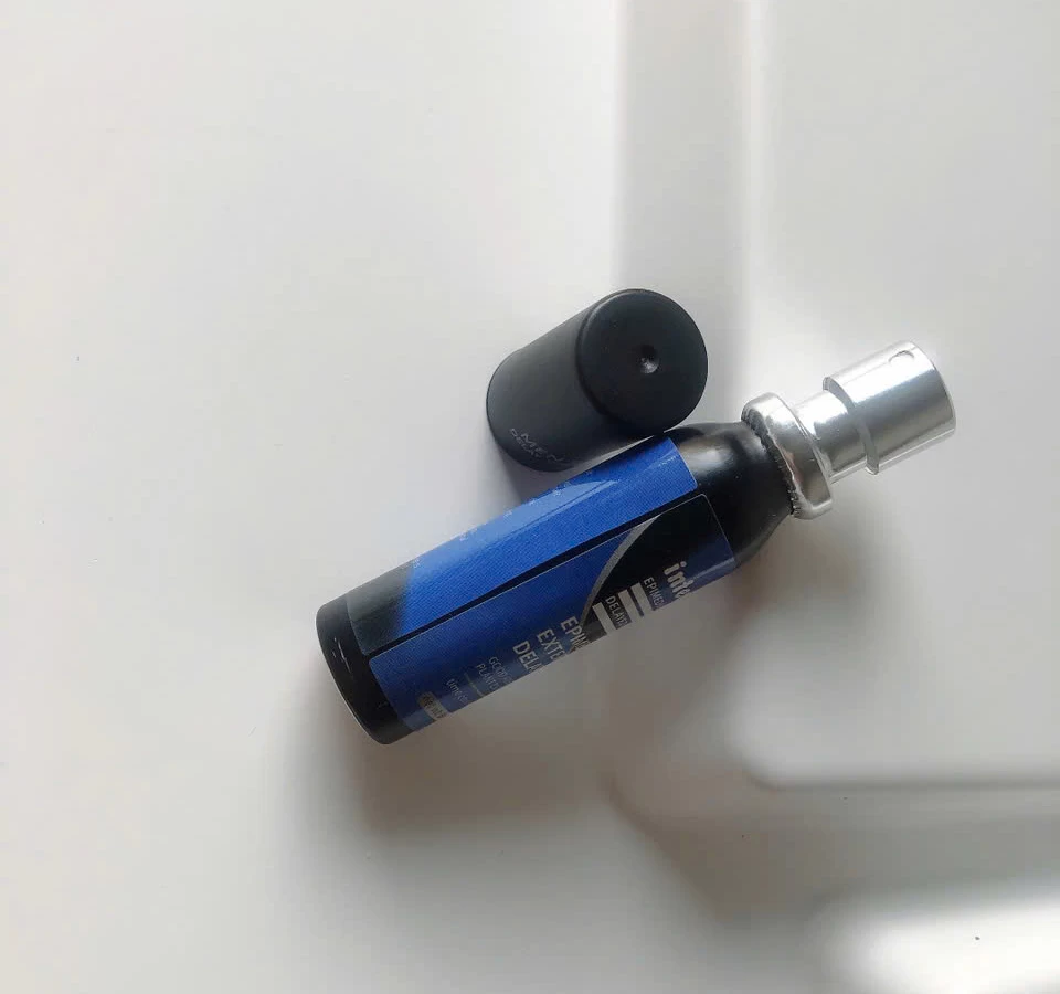 Xịt ngăn xuất tinh sớm Interesst của mỹ