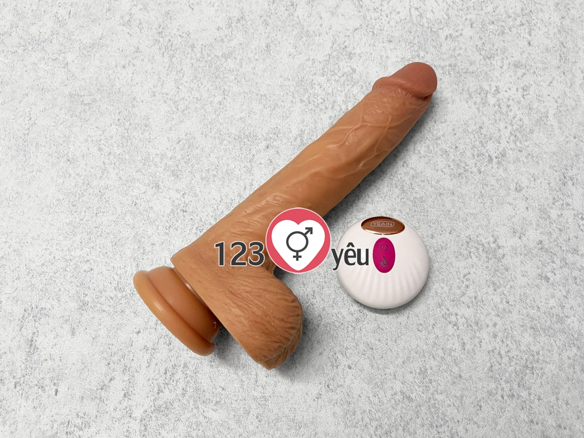 Dương vật giả c&oacute; đế Real Dildo rung, thụt, phát nhi&ecirc;̣t đi&ecirc;̀u khi&ecirc;̉n từ xa