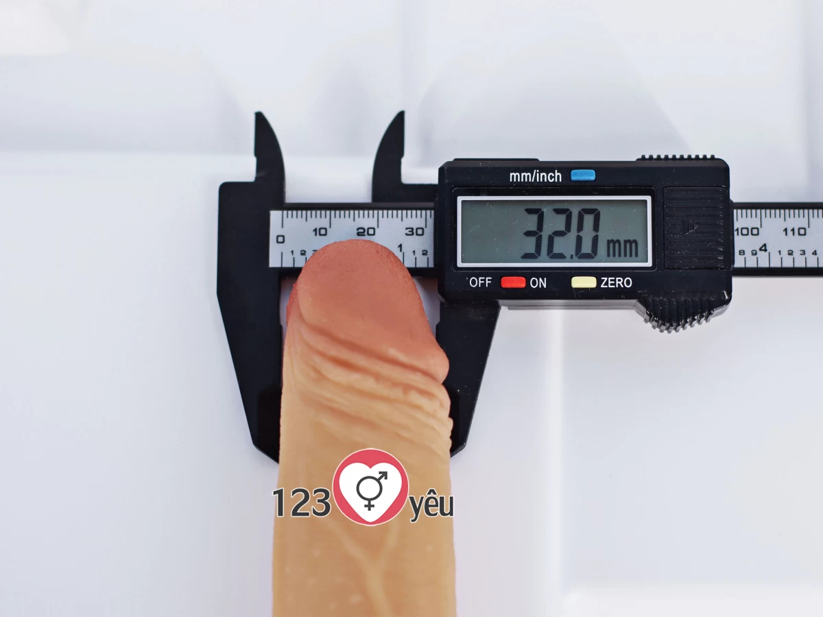 Dương vật giả c&oacute; đế Lovetoy 7 inch da n&acirc;u si&ecirc;u mềm