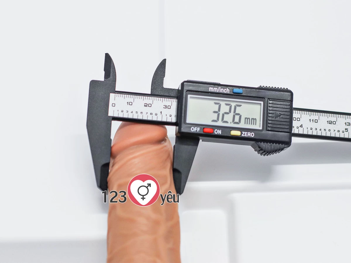 Dương vật giả c&oacute; đế Devil Yeain rung ngoáy cực mạnh