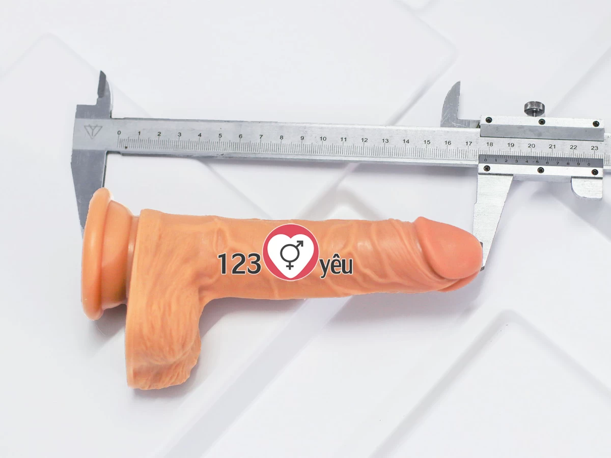 Dương vật giả c&oacute; đế Devil Yeain rung ngoáy cực mạnh