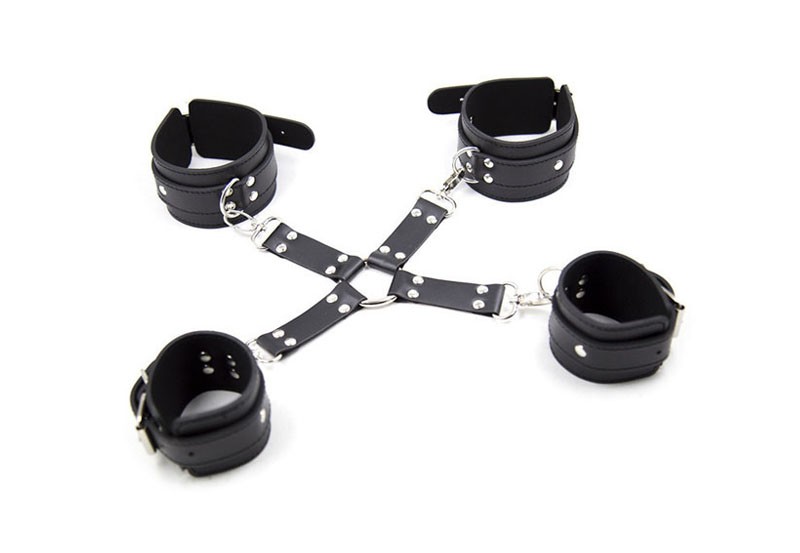 Bộ c&ograve;ng tay ch&acirc;n bạo d&acirc;m 1