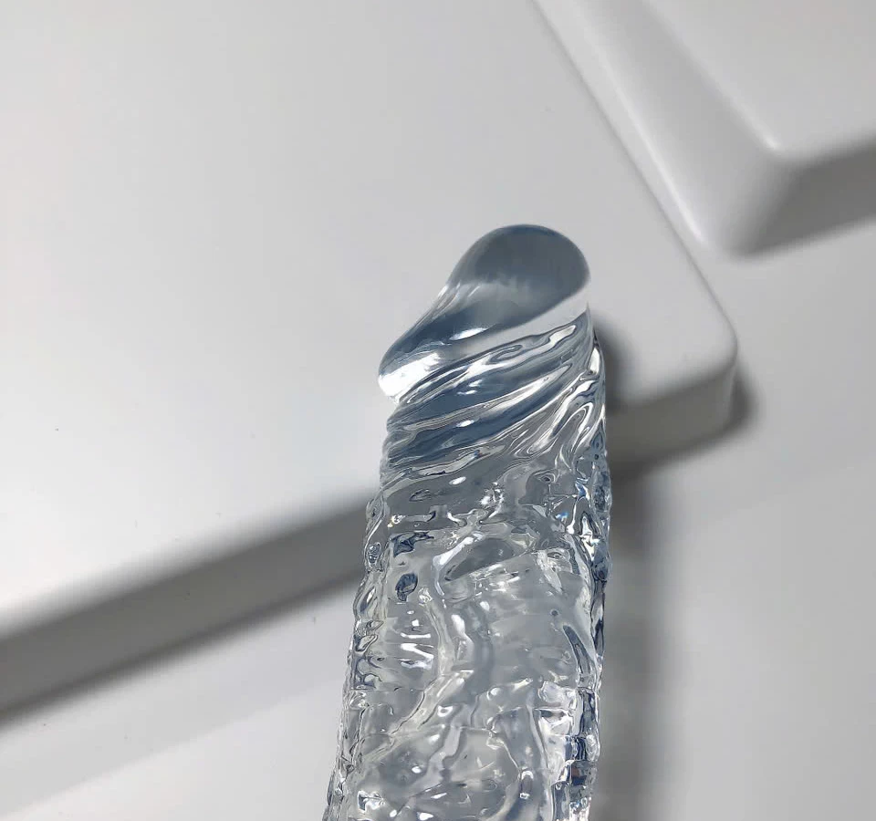 Dương vật giả c&oacute; đế trong suốt