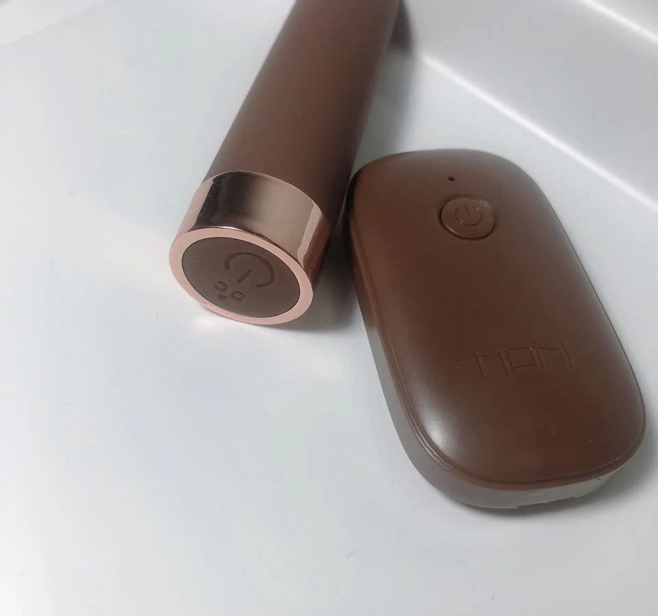 Trứng rung t&igrave;nh y&ecirc;u điều khiển từ xa pin sạc