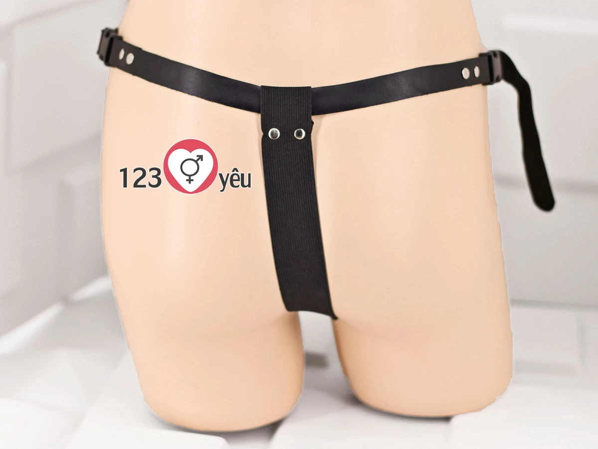 Dương vật giả c&oacute; d&acirc;y đeo Ultra đặc ruột kh&ocirc;ng rung