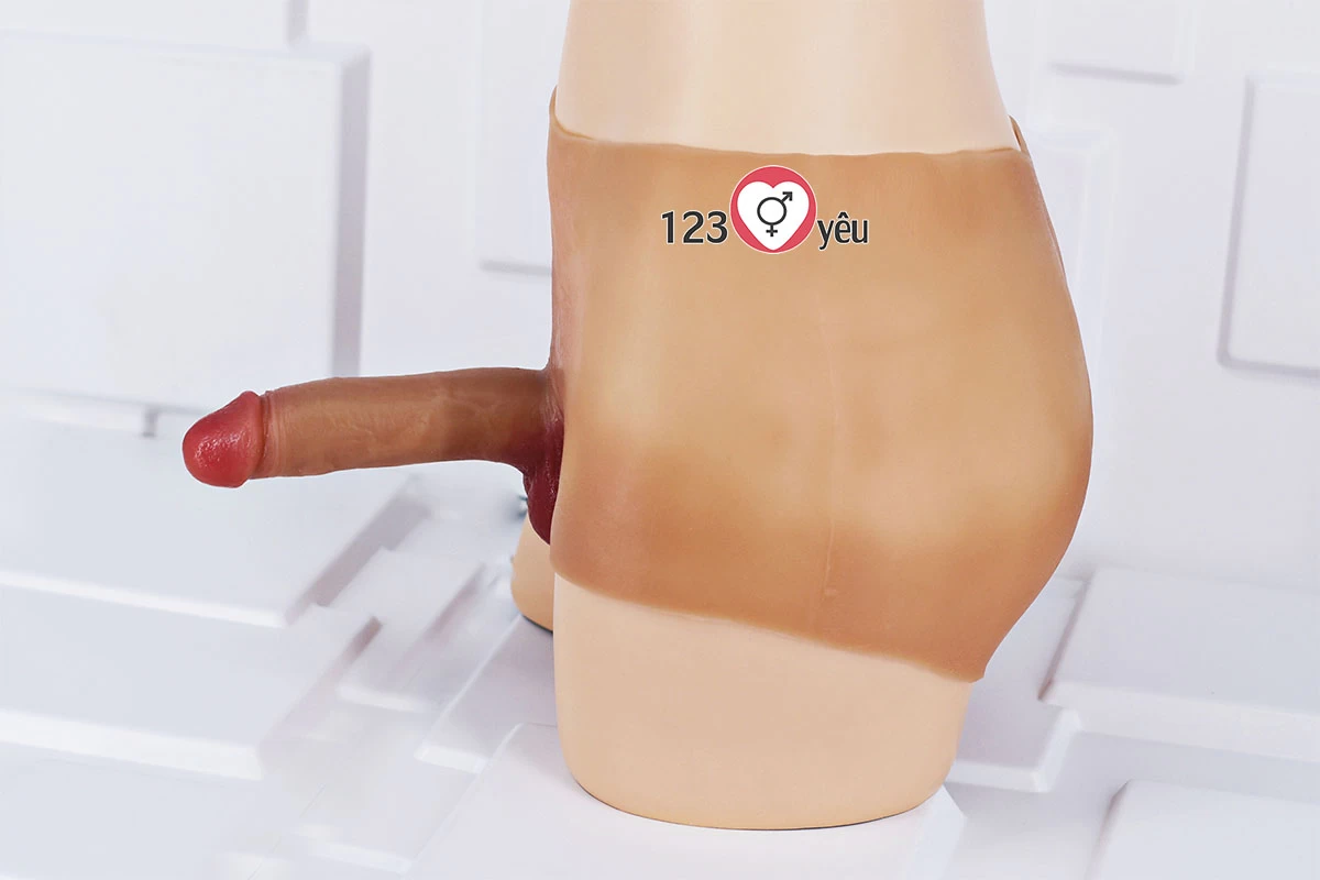 Quần silicon dương vật giả rỗng ruột