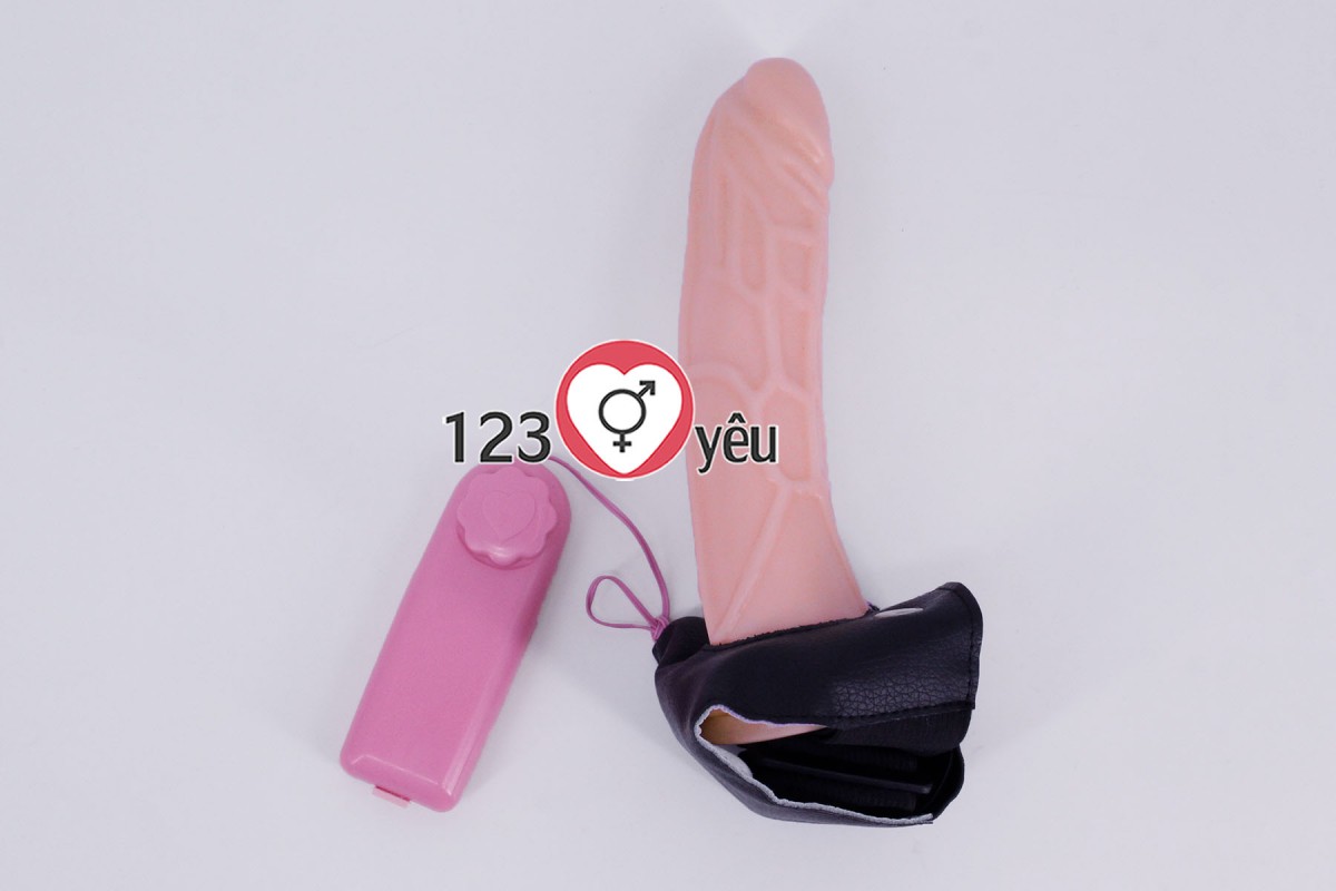 Dương vật giả c&oacute; d&acirc;y đeo silicon Harness rỗng ruột gi&aacute; rẻ 2