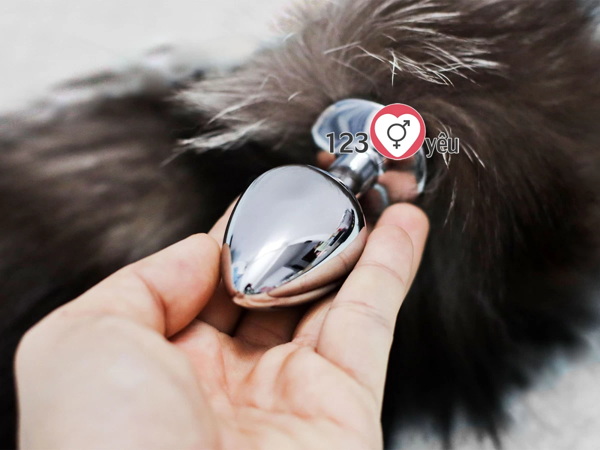 Đồ chơi kích thích h&acirc;̣u m&ocirc;n đu&ocirc;i sói inox loại đẹp