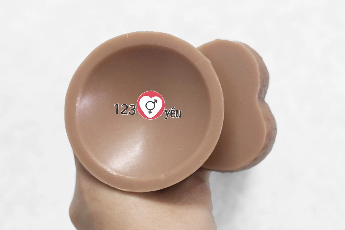 Dương vật giả c&oacute; đế da n&acirc;u si&ecirc;u mềm