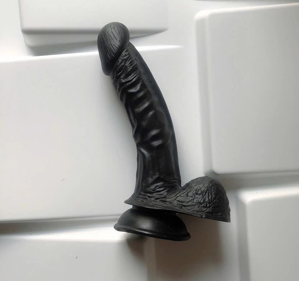 Dương vật giả c&oacute; đế kh&ocirc;ng rung 8.5 inch cong