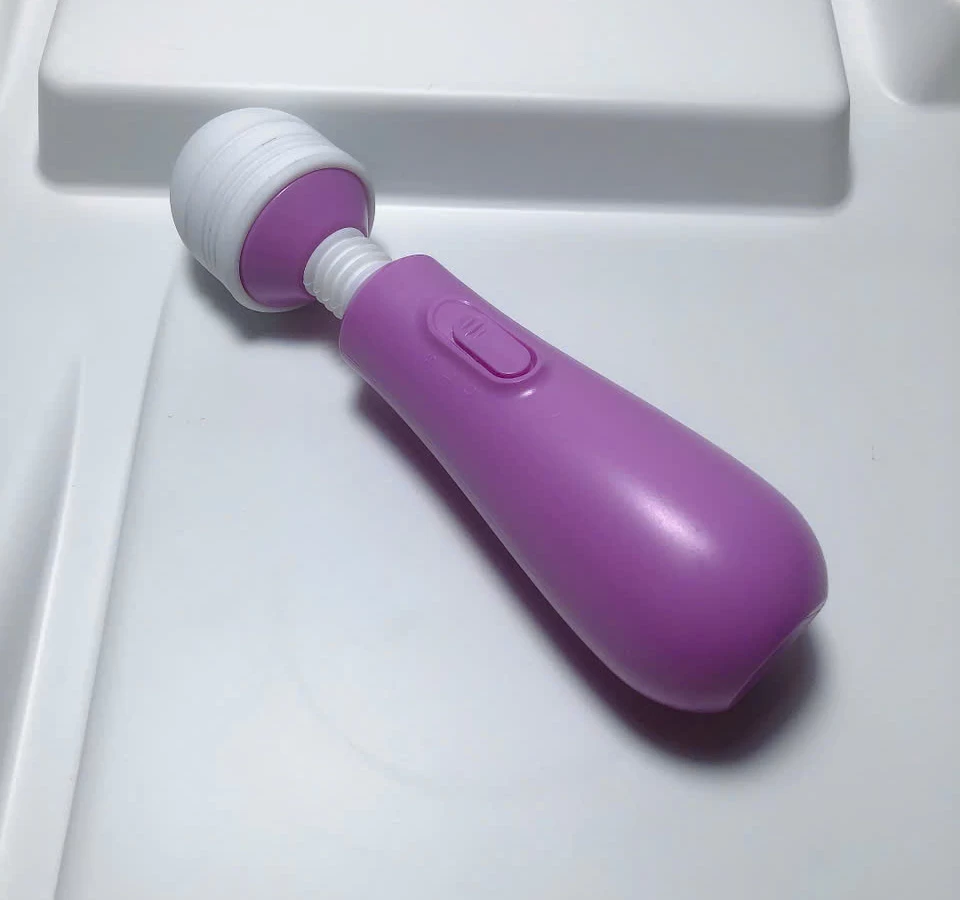 Ch&agrave;y rung Massage k&iacute;ch th&iacute;ch điểm G tự sướng cầm vừa tay