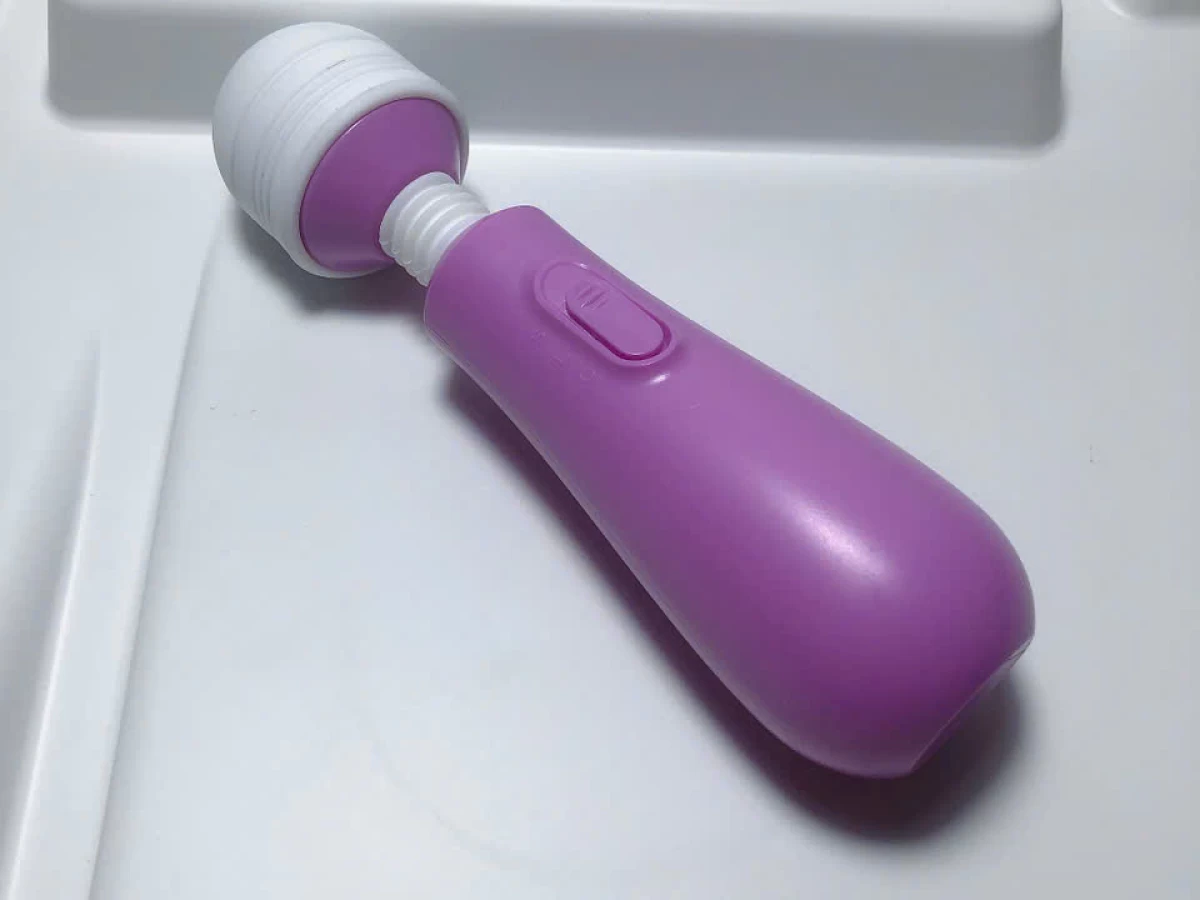 Chày rung Massage kích thích điểm G tự sướng cầm vừa tay