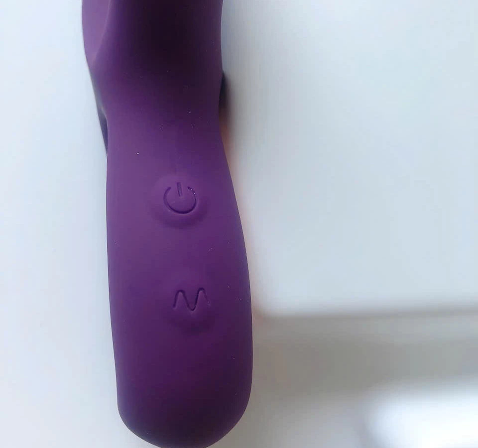 Dương vật 3 trong 1 rung h&uacute;t đ&aacute; lưỡi độc đ&aacute;o