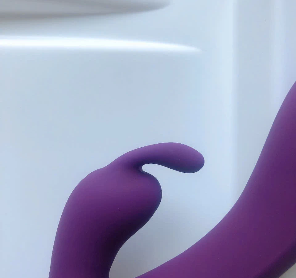 Dương vật 3 trong 1 rung h&uacute;t đ&aacute; lưỡi độc đ&aacute;o