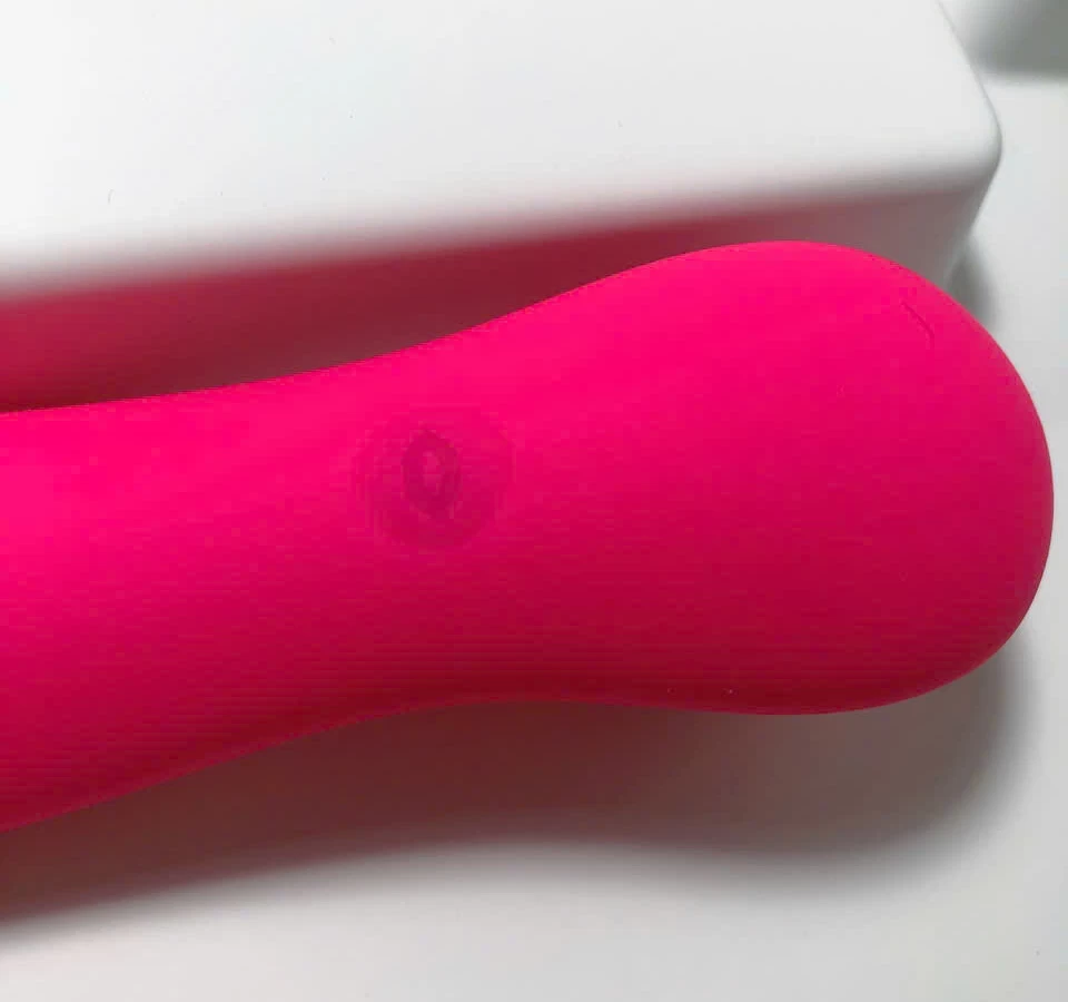 M&aacute;y b&uacute; m&uacute;t ngực k&iacute;ch th&iacute;ch