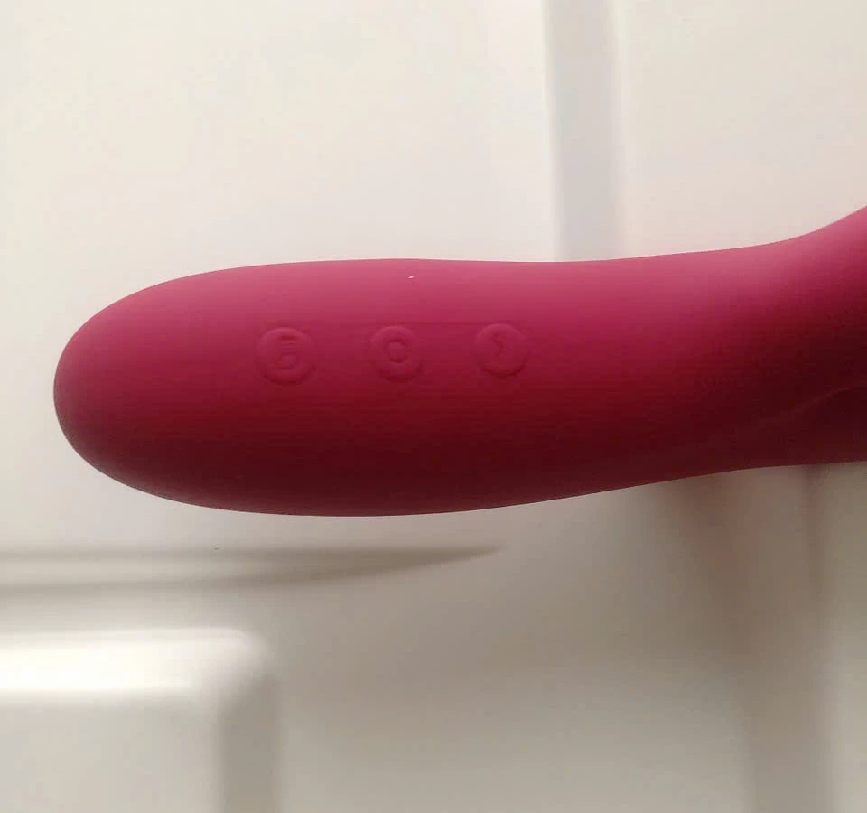 DDương vật giả rung th&uacute;t mạnh mẽ