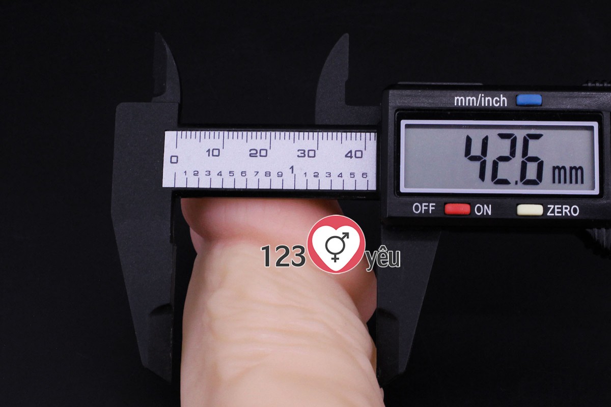 Dương vật giả lovetoy 8.5 inch c&oacute; đế chất liệu silicon như thật