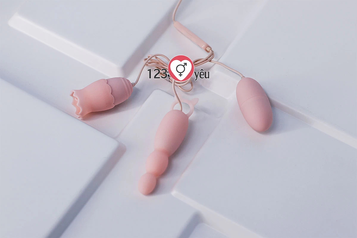 Trứng rung t&igrave;nh y&ecirc;u 3 đầu Ankni thanh l&yacute;