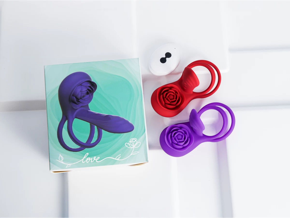 Vòng đeo dương vật Love hoa hồng có điều khiển – Mô tả chi tiết