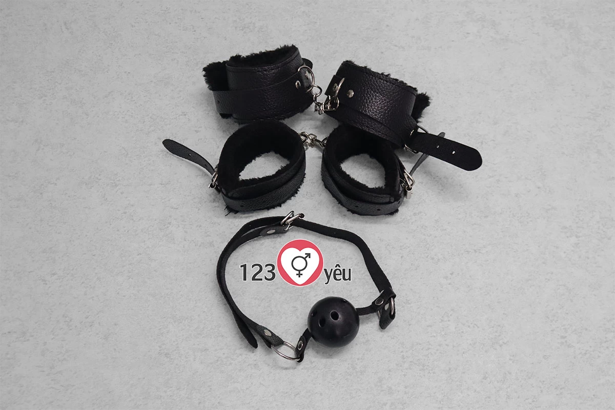 Bộ đồ chơi bạo d&acirc;m da đen 10 m&oacute;n VIP