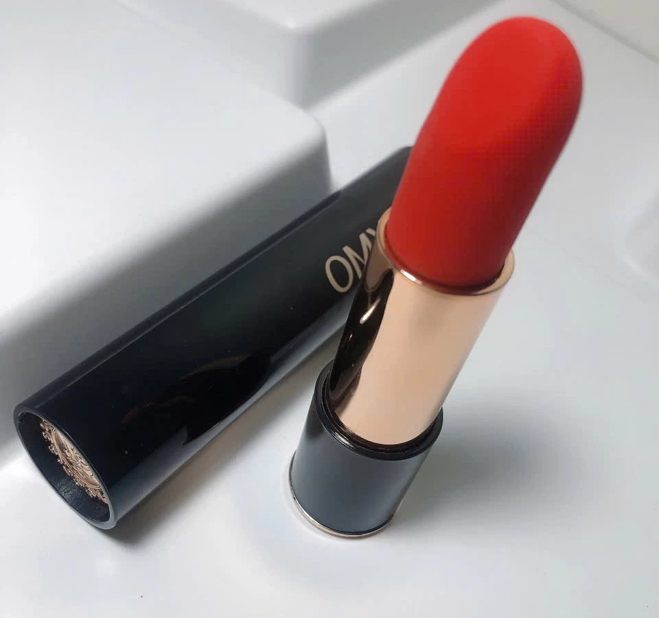 Trứng rung tình yêu hình thỏi son pin