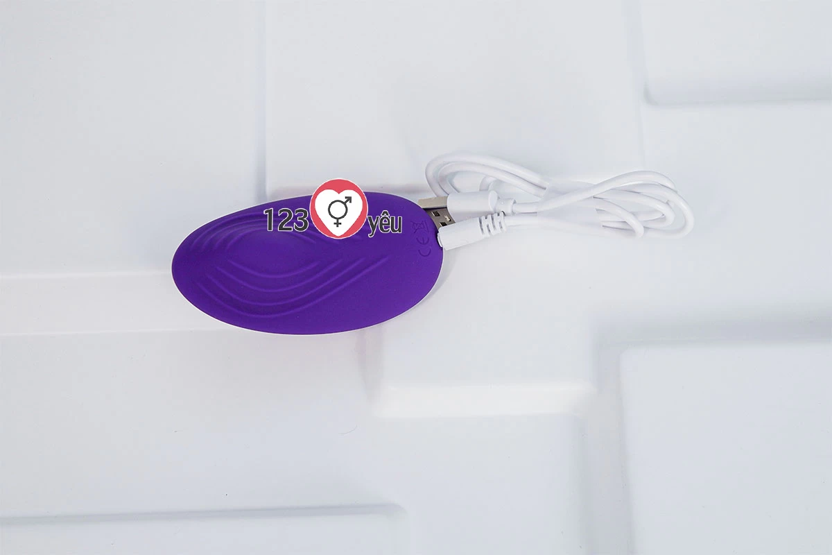 Lưỡi liếm rung k&iacute;ch th&iacute;ch điểm G Panty Vibe